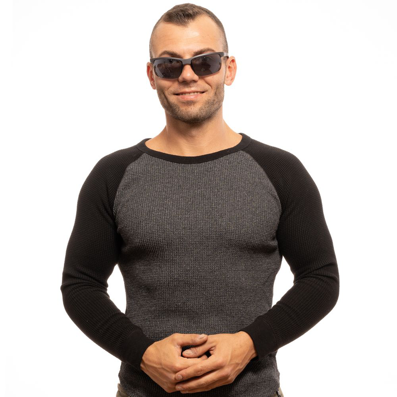 Black plastic sunglasses-null