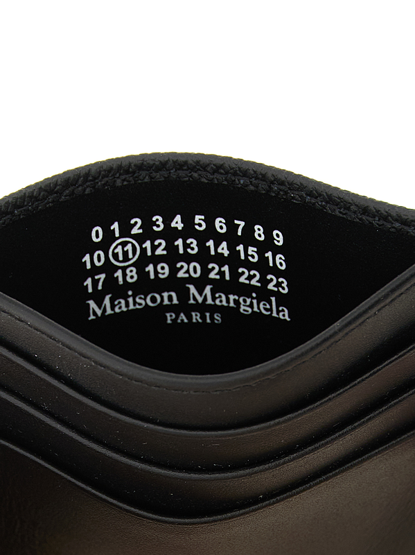 Black calfskin cardholder-null