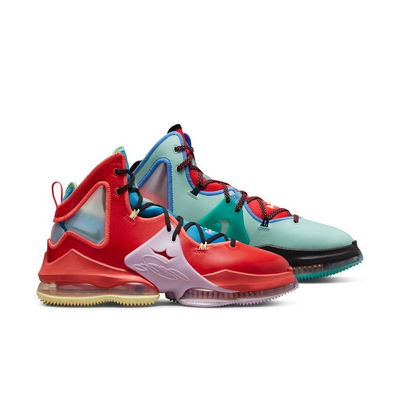 Lebron 19 - the map, Blue / Crimson, medium
