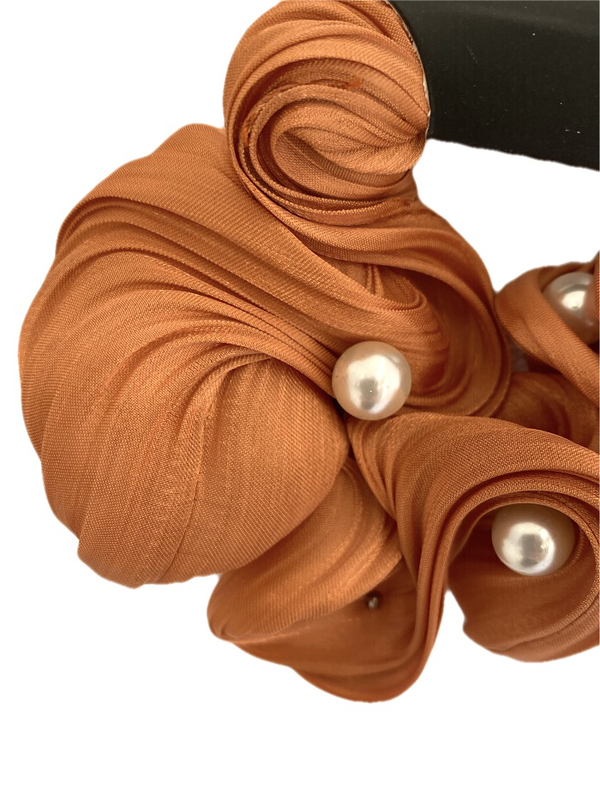 Hair scrunchy with pearls orange-null