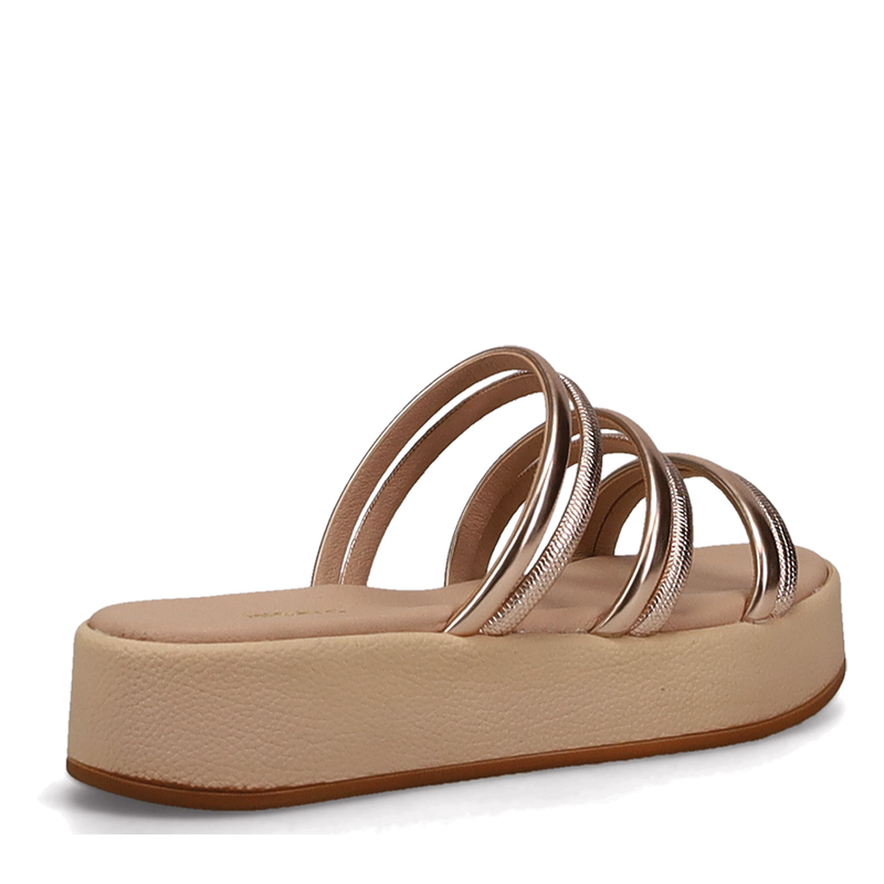 Migato &gamma;&upsilon;&nu;&alpha;&iota;&kappa;&epsilon;ί&omicron; flatform-null