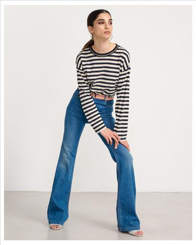Trouser jean flared leg image number null