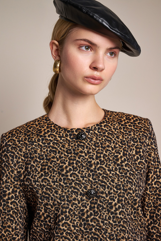 Leopard suits-null