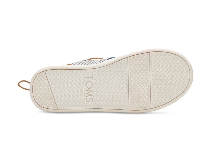 Toms youth bimini image number null