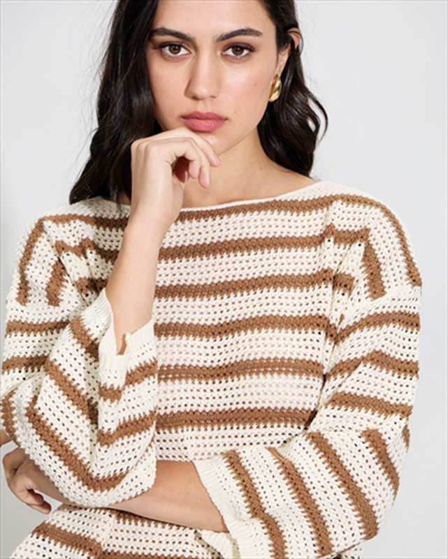 Knitted crochet top image number null