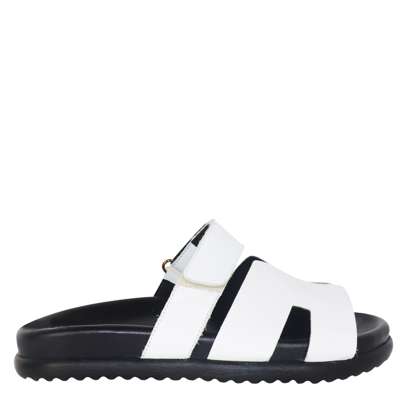 Koniarisshoes &gamma;&upsilon;&nu;&alpha;&iota;&kappa;&epsilon;ί&omicron; &sigma;&alpha;&nu;&delta;ά&lambda;&iota;-null