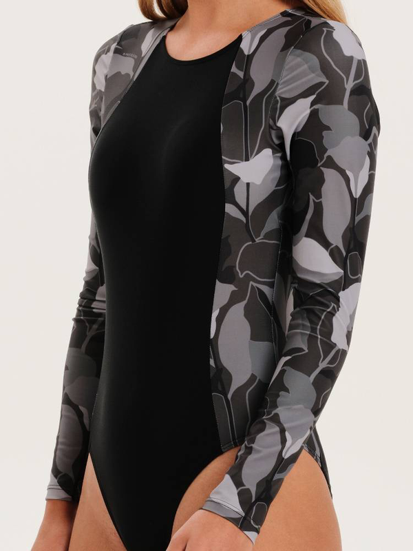 Women's long sleeve swimsuit-null
