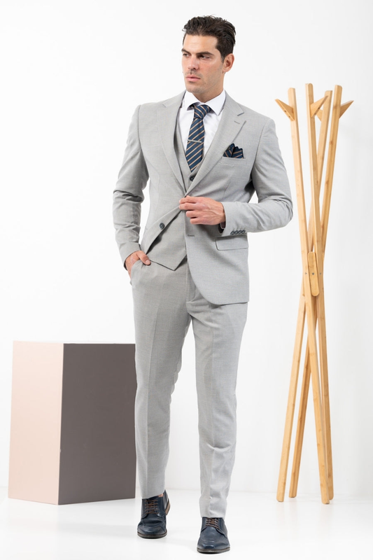 Ribera suit image number null