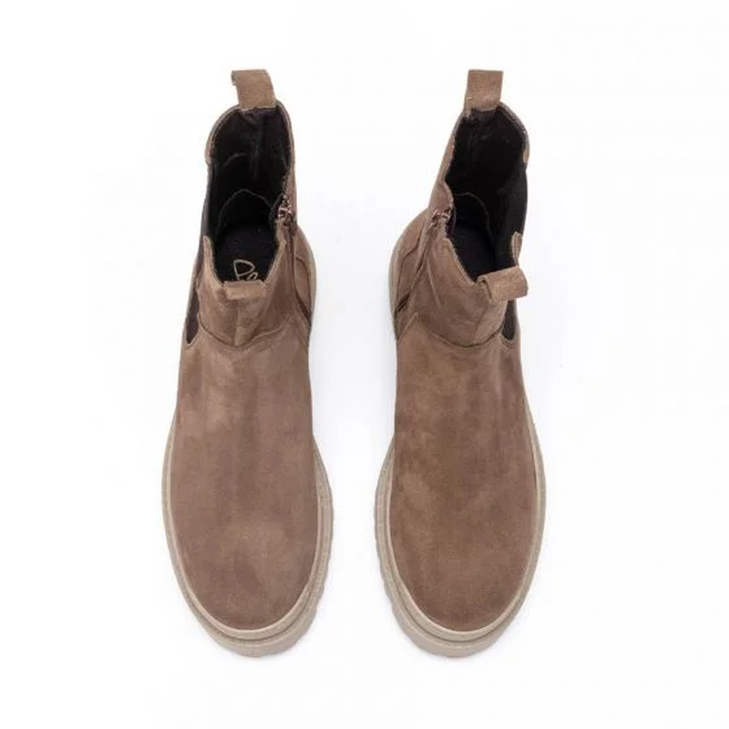 Beige suede boots-null