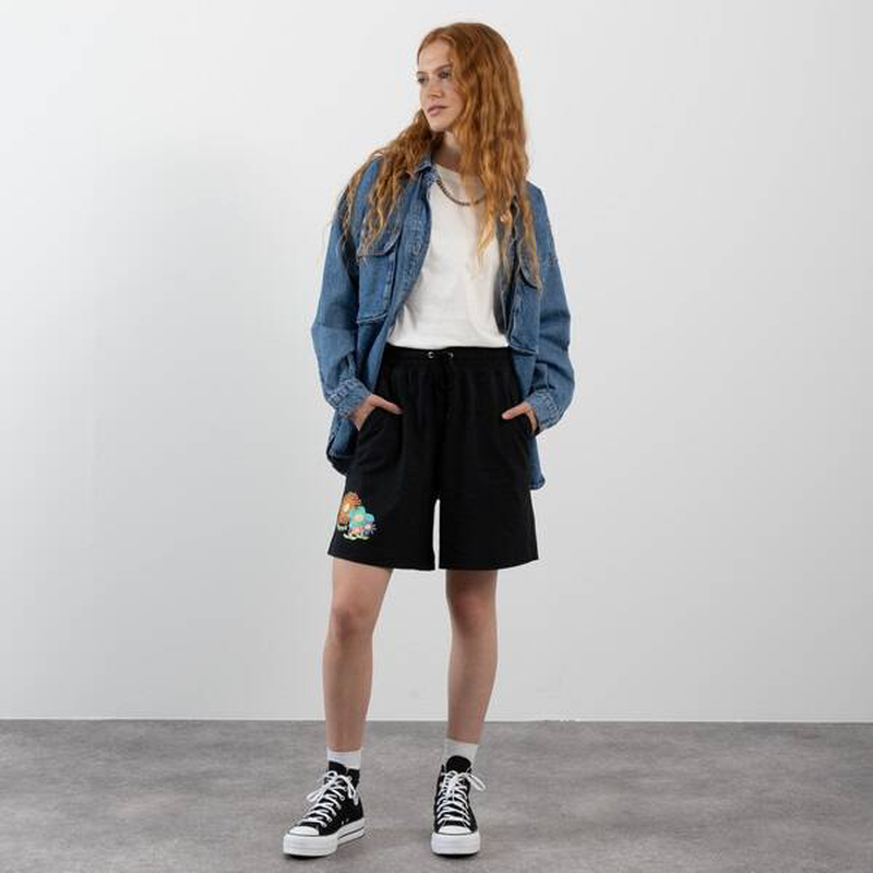 Womens star seasonal grow together short-null