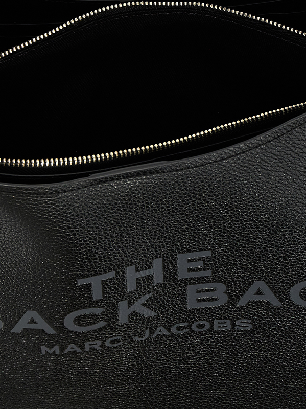 Black cowhide shoulder bag-null