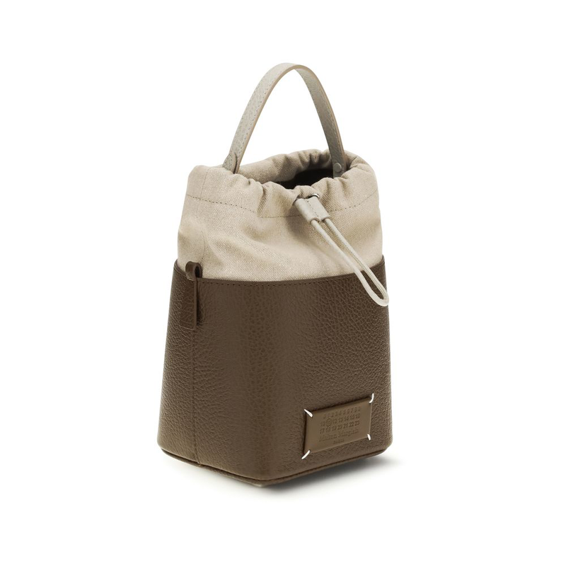 Brown calf leather bos taurus backet bag-null