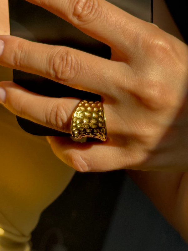 Product image: “zina” ring-null