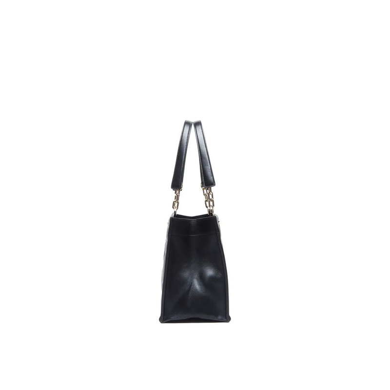 Black leather handbag-null