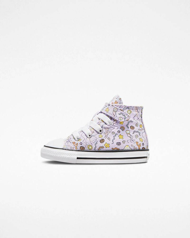 Chuck taylor all star infant 1v graphics image number null