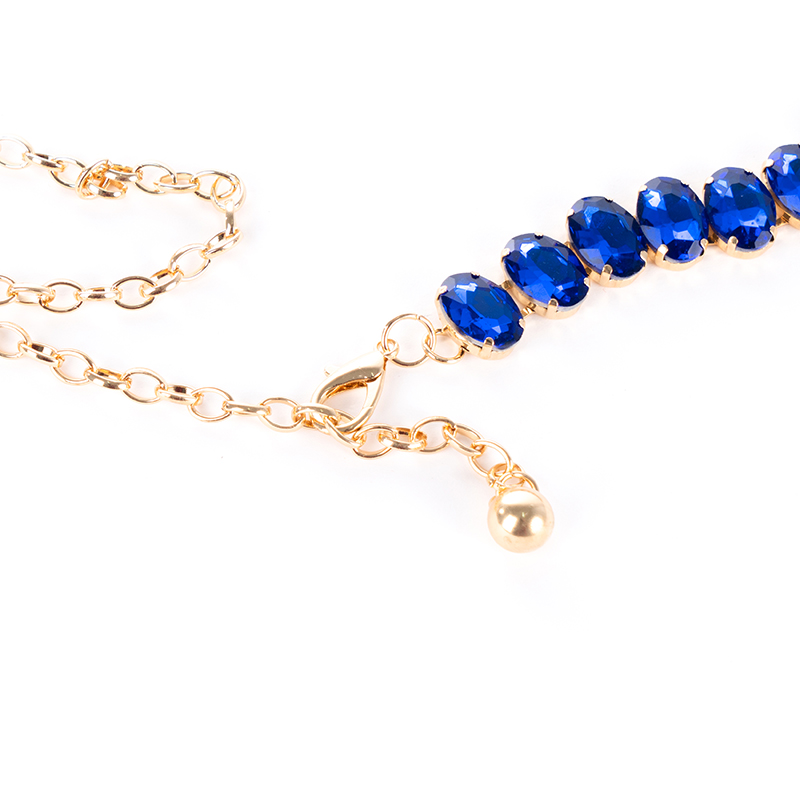 Crystal chain blue-null