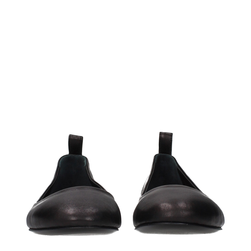 Black leather ballet flats-null