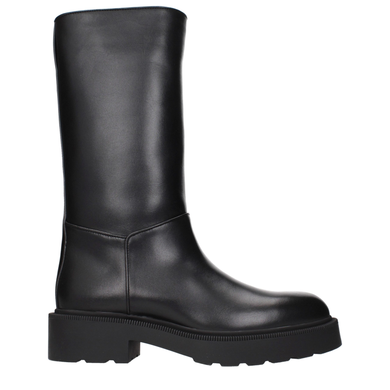 Black leather boots-null