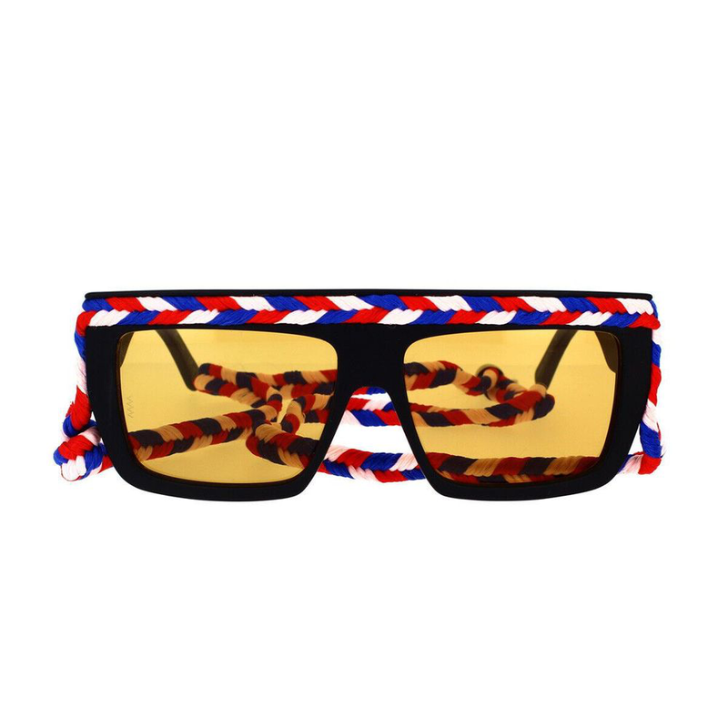 Black resin sunglasses-null