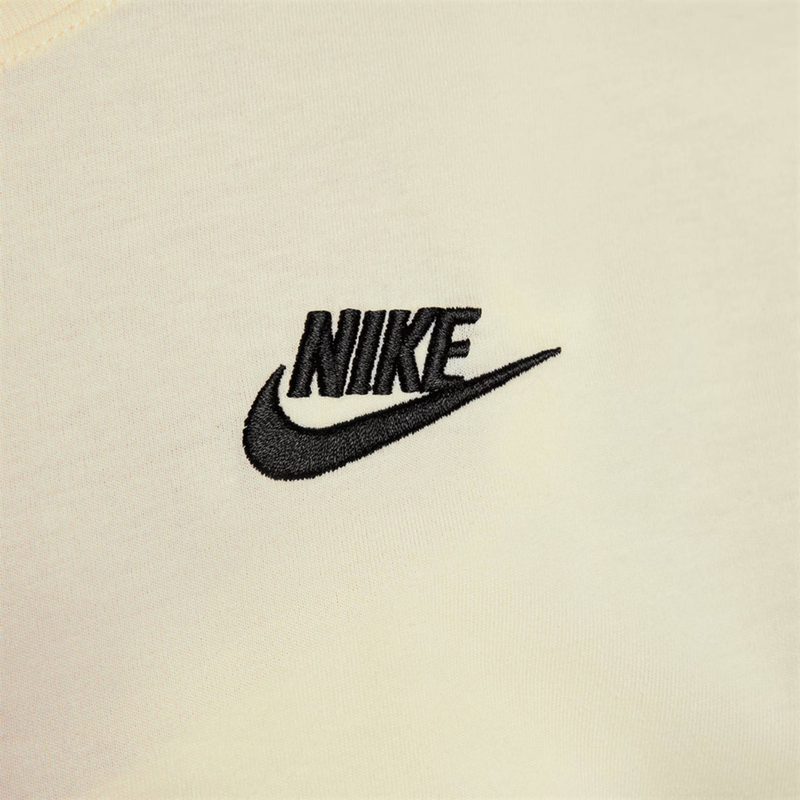 Sportswear club essentials-null