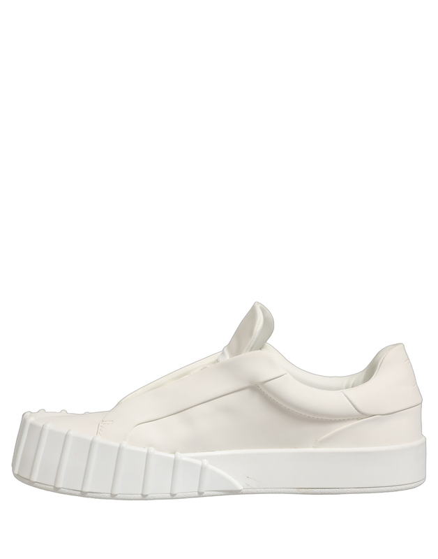 White leather low top lace up sneakers shoes-null