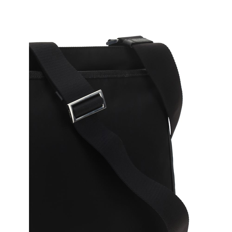 Black nylon shoulder bag-null