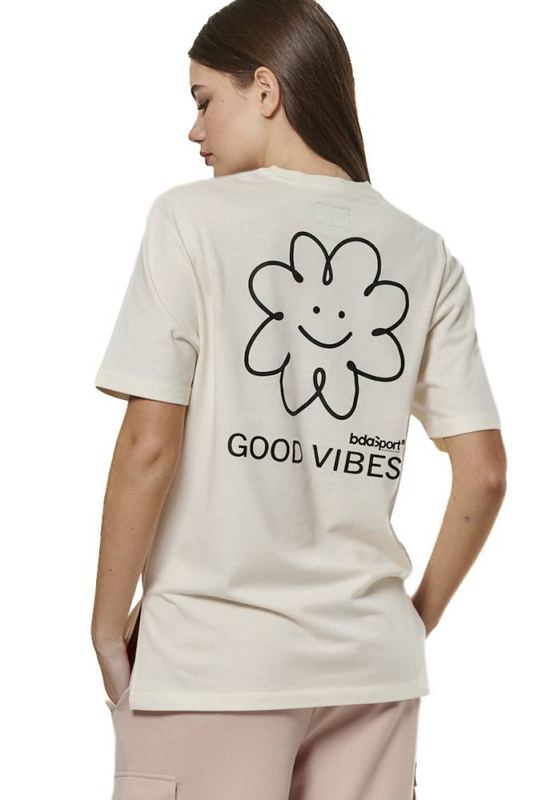 Women's short sleeved t-shirt image number null