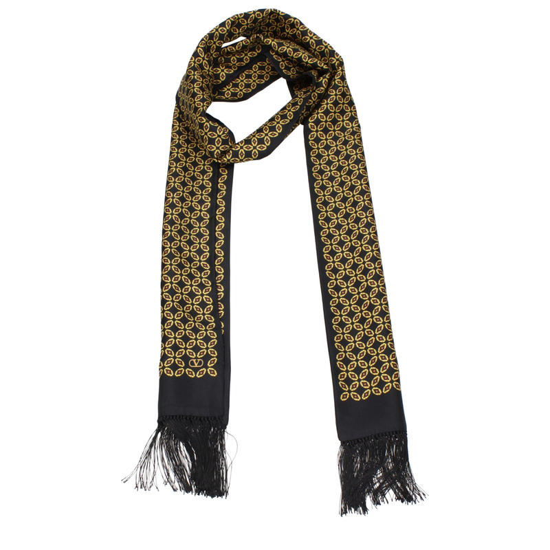Black silk foulard-null