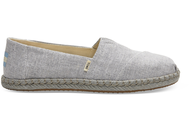 Toms seasonal classics image number null