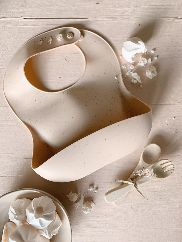 Product image: Bib & silicone cutlery set-null