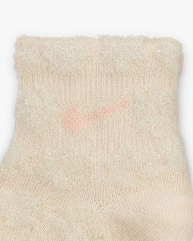 Product image: Girls flowral 6pk ankle socks-null