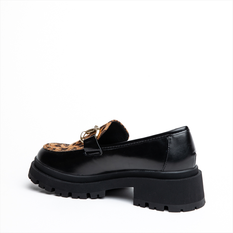 Product image: Miss belgini loafer pumps with chunky chain embellishment-null