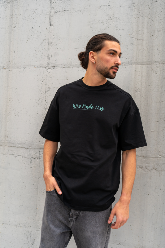 Oversized t-shirt in black image number null