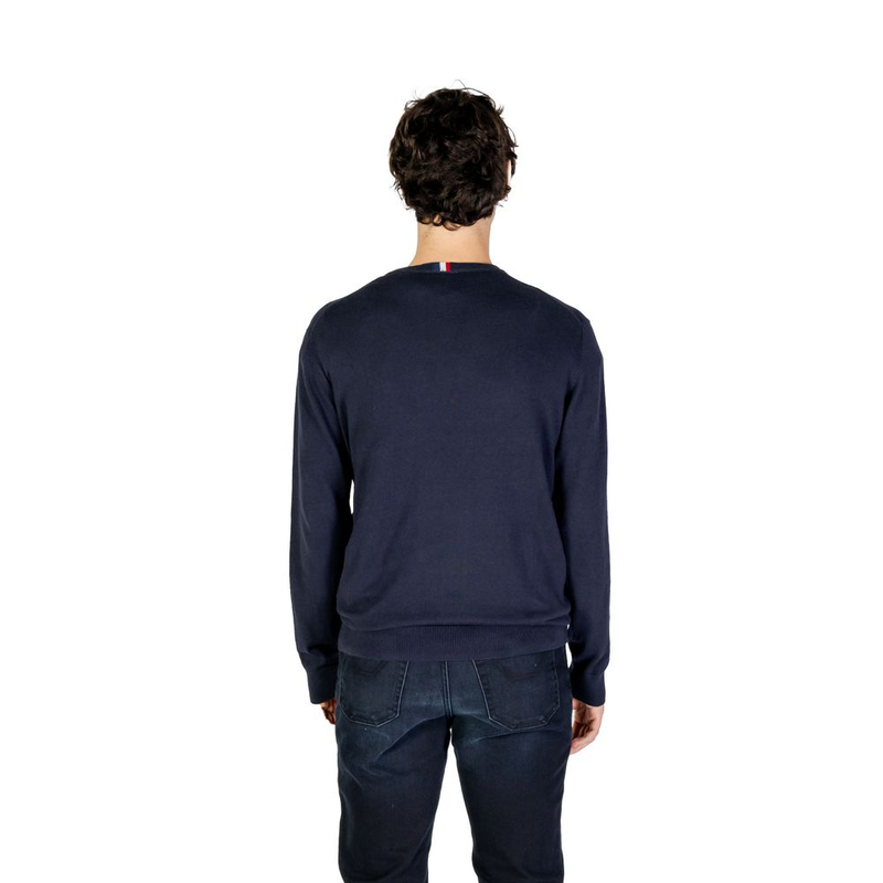Blue cashmere sweater-null