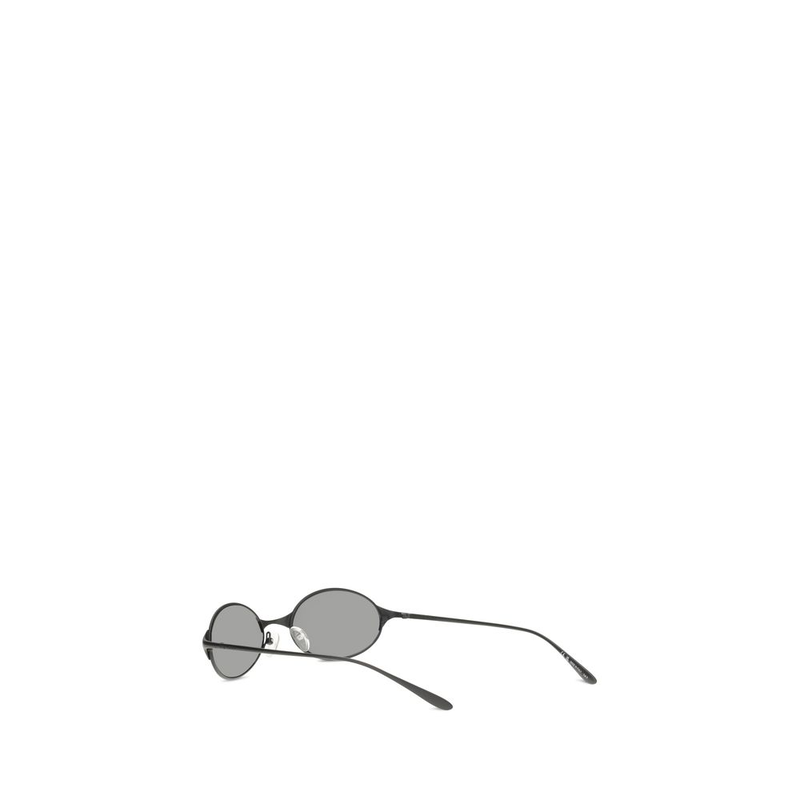 Gray metal sunglasses-null