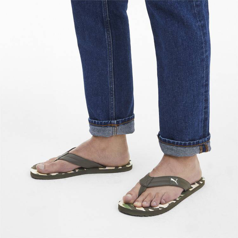 Cozy flip rebel camo sandal image number null