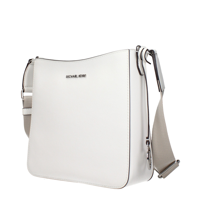 White leather shoulder bag-null