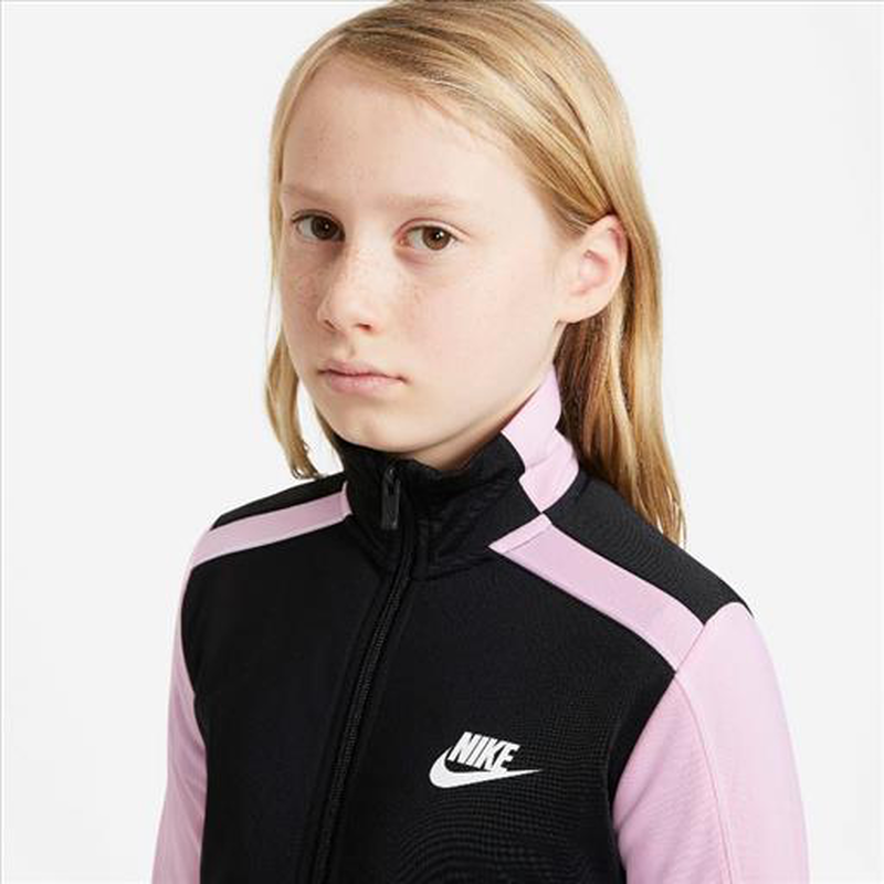Nike sportswear-null