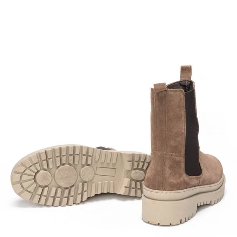 Beige suede boots-null