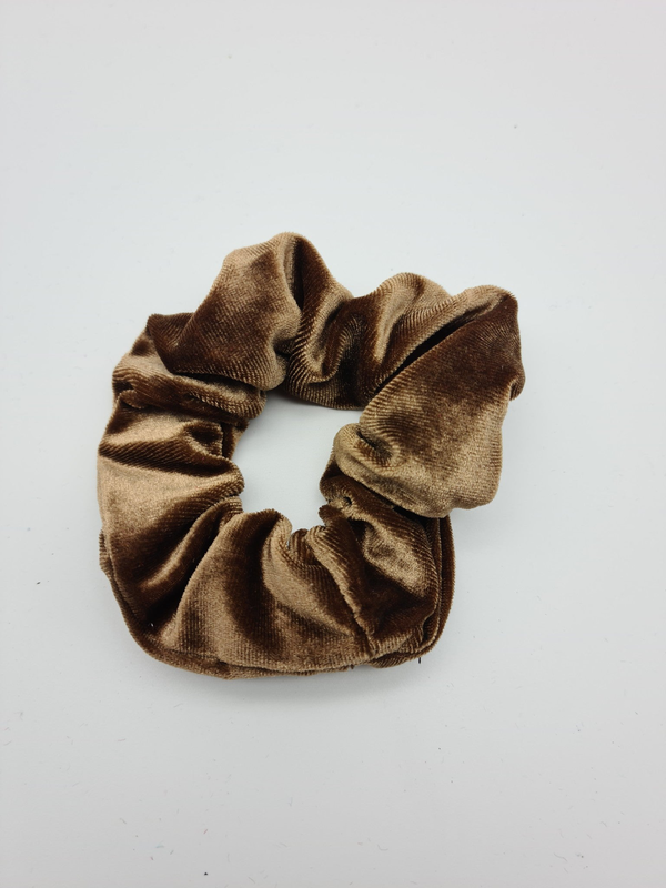 Migant scrunches image number null