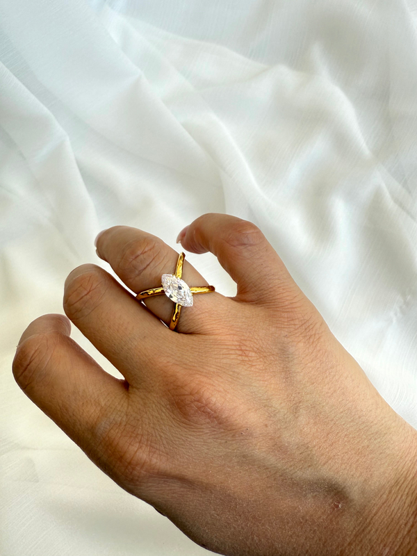 Product image: “spark” ring-null