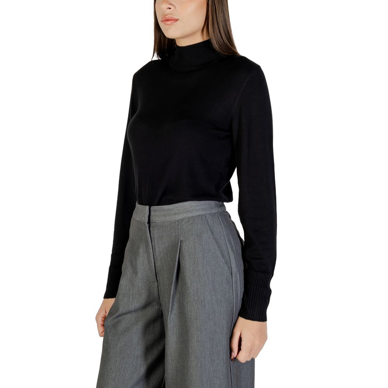 Black viscose turtleneck-null