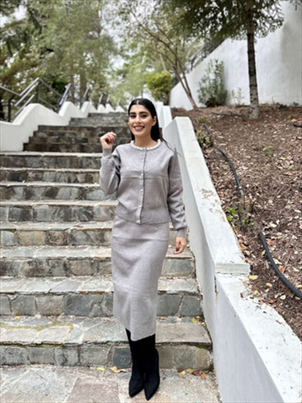 Pencil skirt knitted image number null