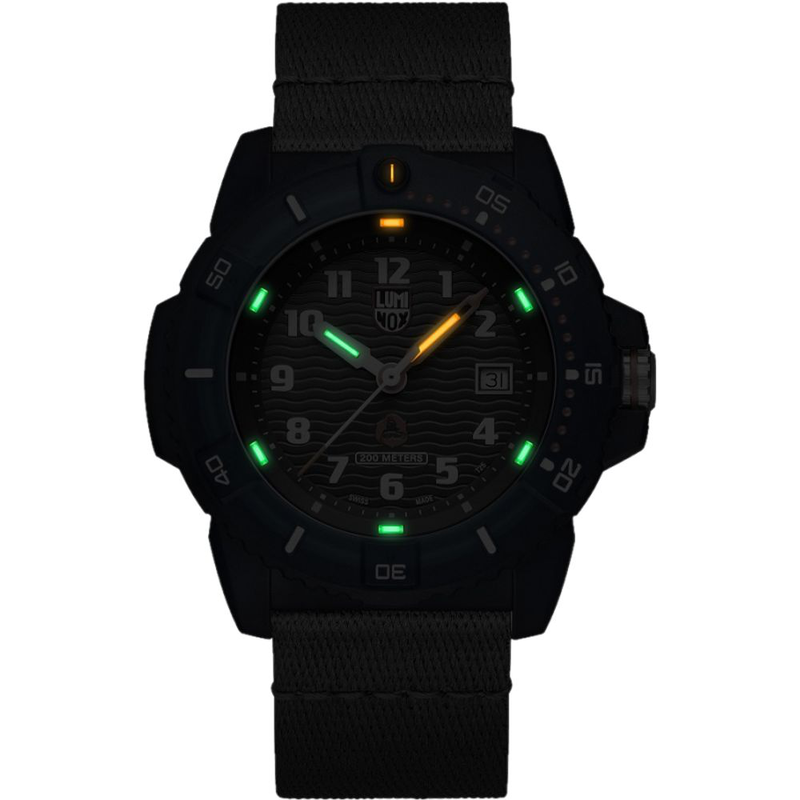 Gray nylon sport watch-null