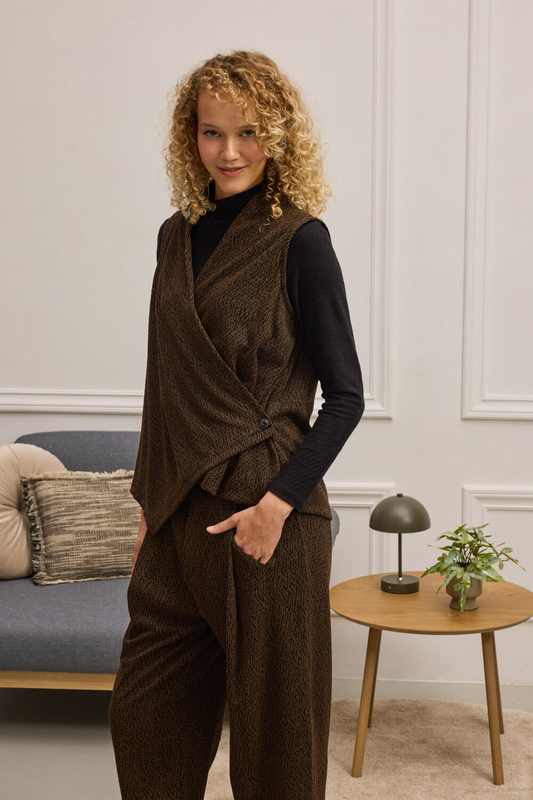 Achara asymmetrical printed croise vest-null