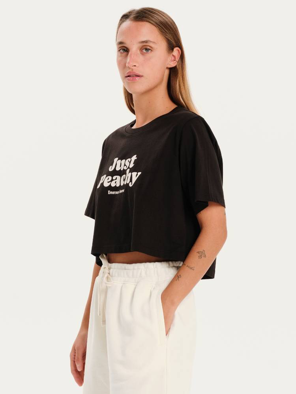 Women's s/s t-shirt image number null