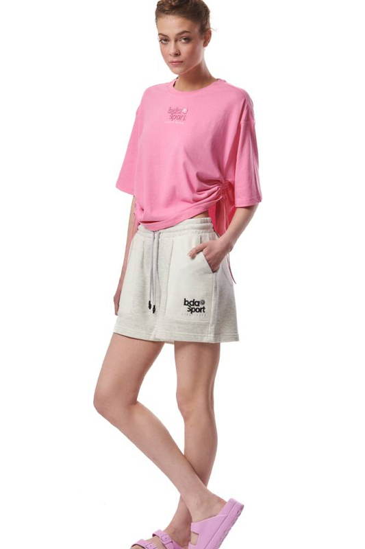 Women's athletic shorts w/embroidery-null