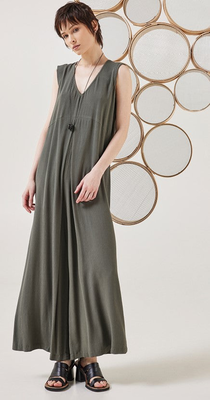 Polyegos_2 sleeveless v-neck jumpsuit viscose