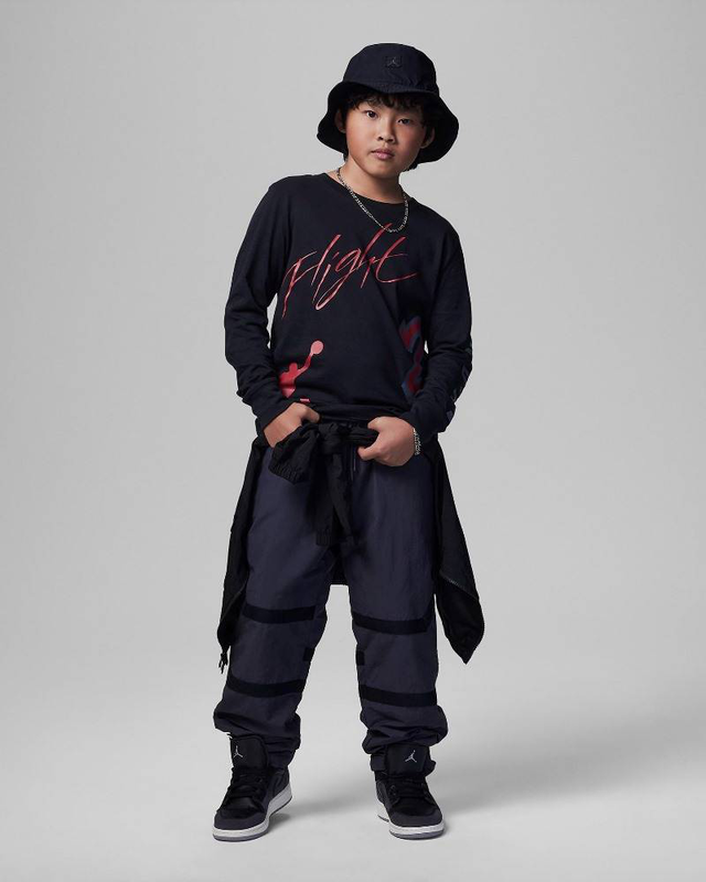 Nike jordan all over retro l/s tee-null