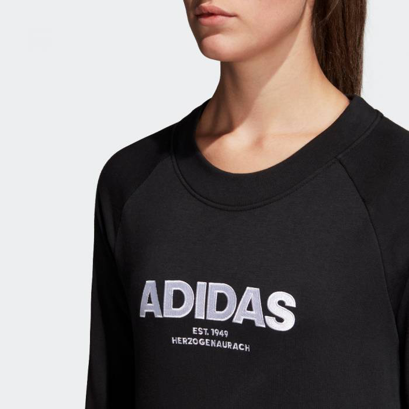 Essentials allcap sweatshirt women image number null